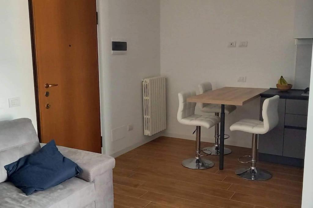 Spilamberto 6B - 12Mins From San Donato M3 Station Apartamento San Donato Milanese Exterior foto